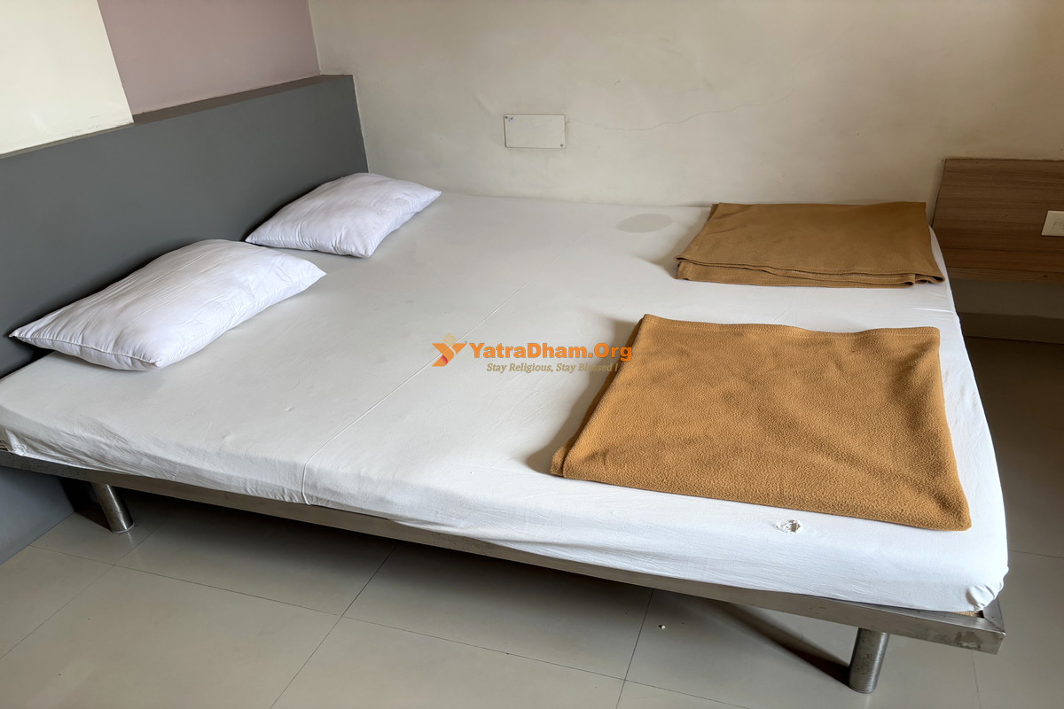 Bhagawati Yatri Niwas Kolhapur 2 Bed Room