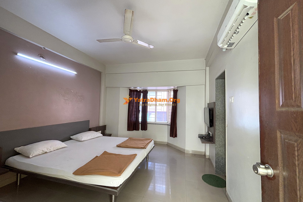 Bhagawati Yatri Niwas Kolhapur 2 Bed Room