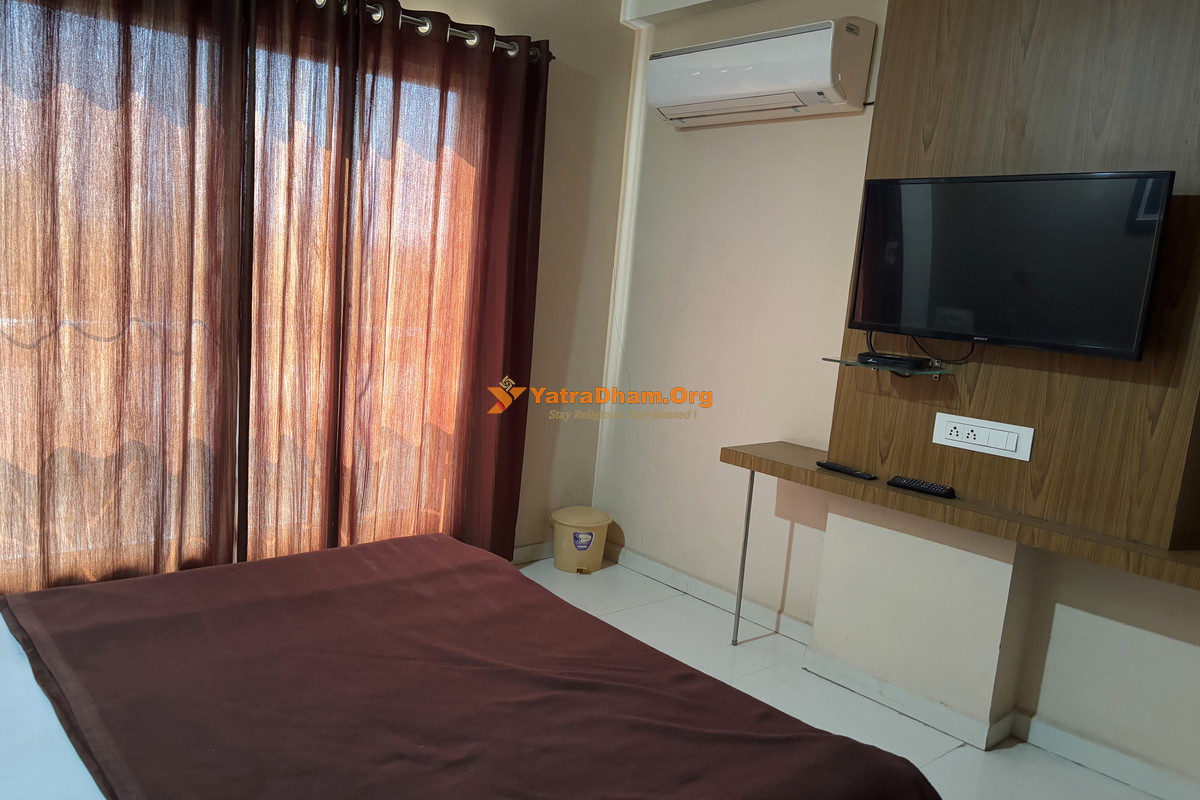 Lotus Yatrik Niwas Kolhapur 2 Bed Room View