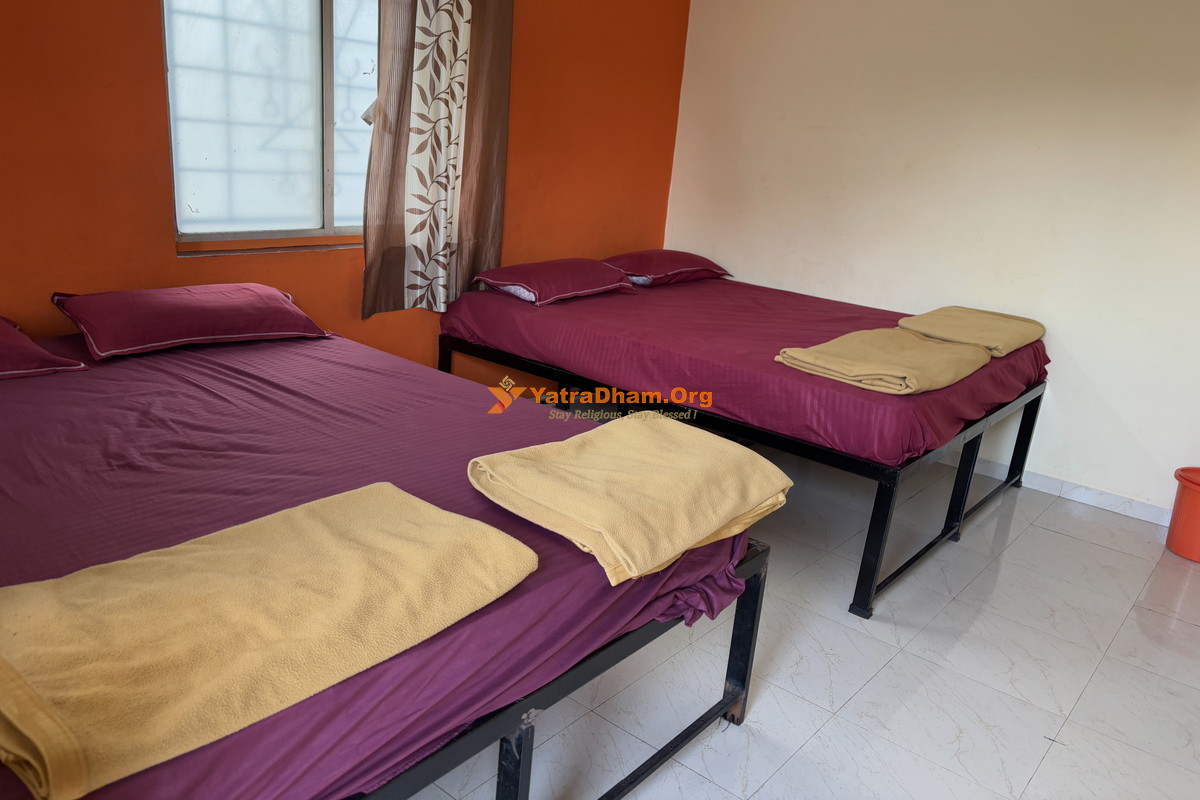 Trimurti Yatri Niwas Narsinhwadi (Kolhapur) 4 Bed Room View
