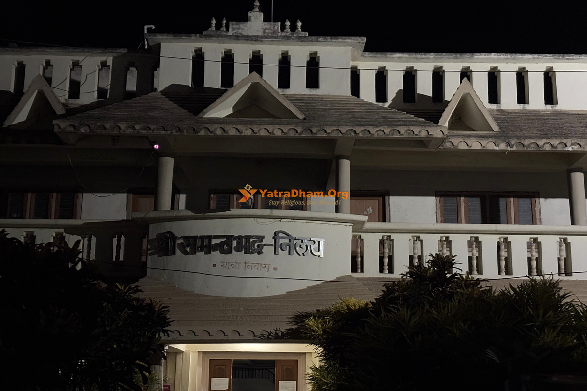 Bahubali Brahmcharyashram Digamber Jain Dharamshala Kumbhojgiri Building