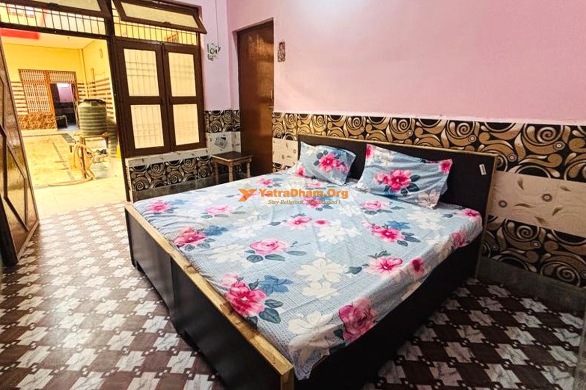 Shri Giriraj Ashram Dham Mathura 2 Bed Room View