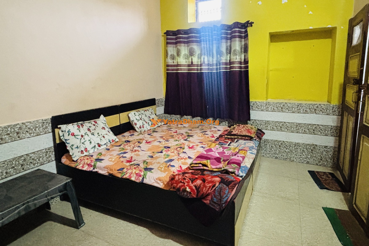 Laxmi Bhawan Dharamshala Mathura 2 Bed Room View