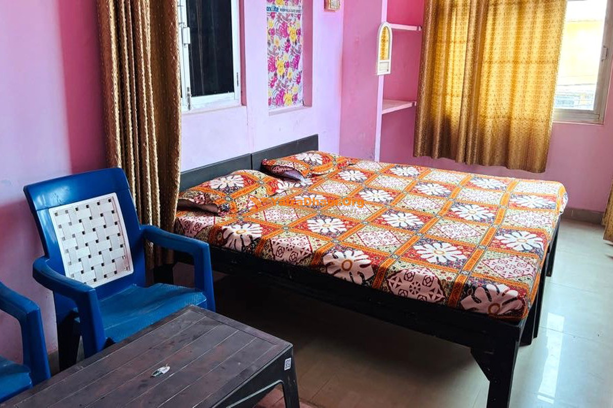 Gujarati Samaj Dharamshala Gokul Mathura 2 Bed Room View