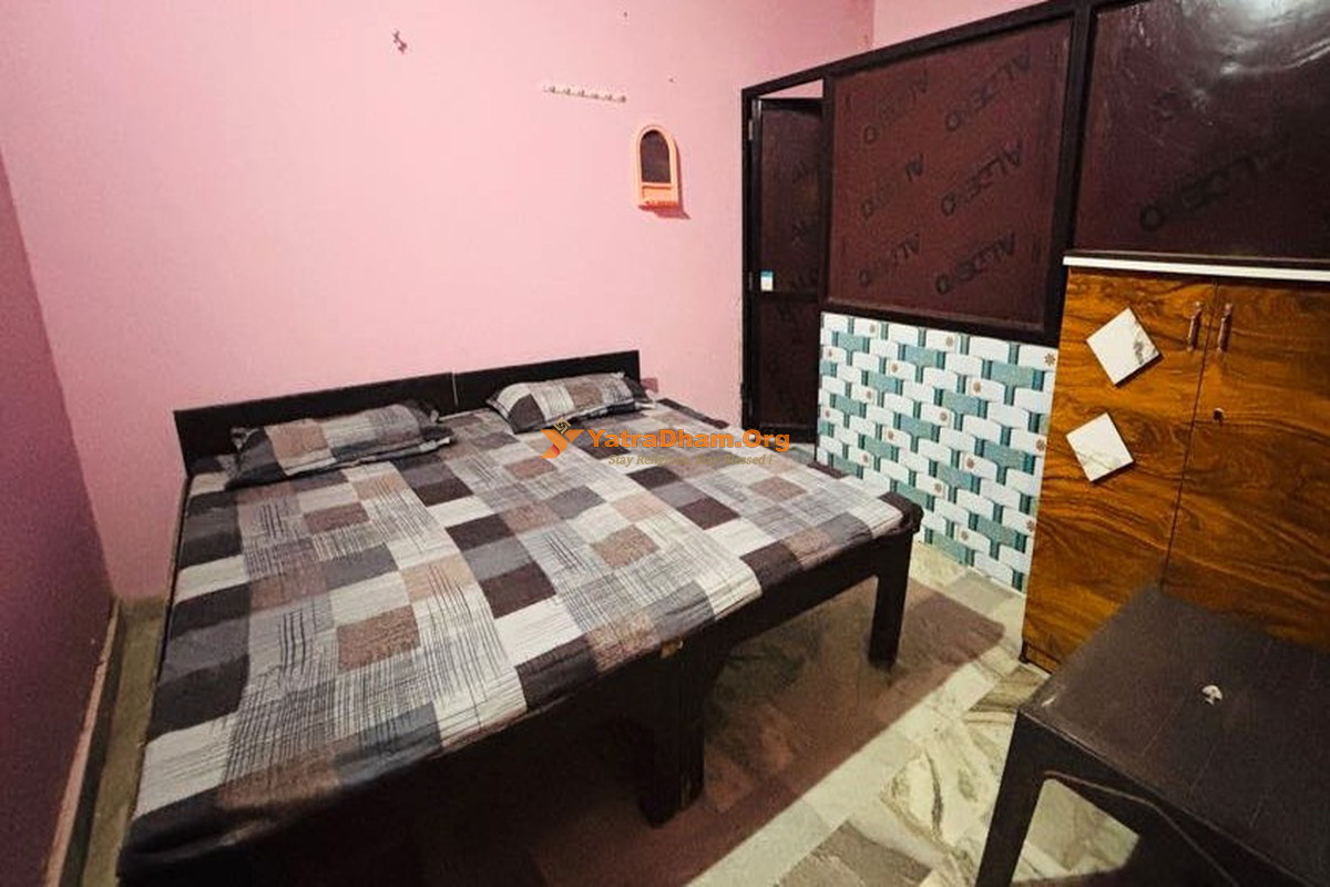 Gujarati Samaj Dharamshala Gokul Mathura 2 Bed Room View
