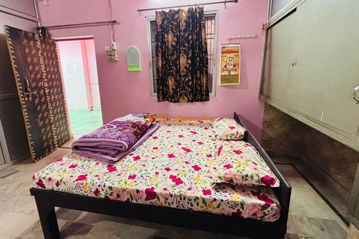 Gujarati Samaj Dharamshala Gokul Mathura 2 Bed Room View