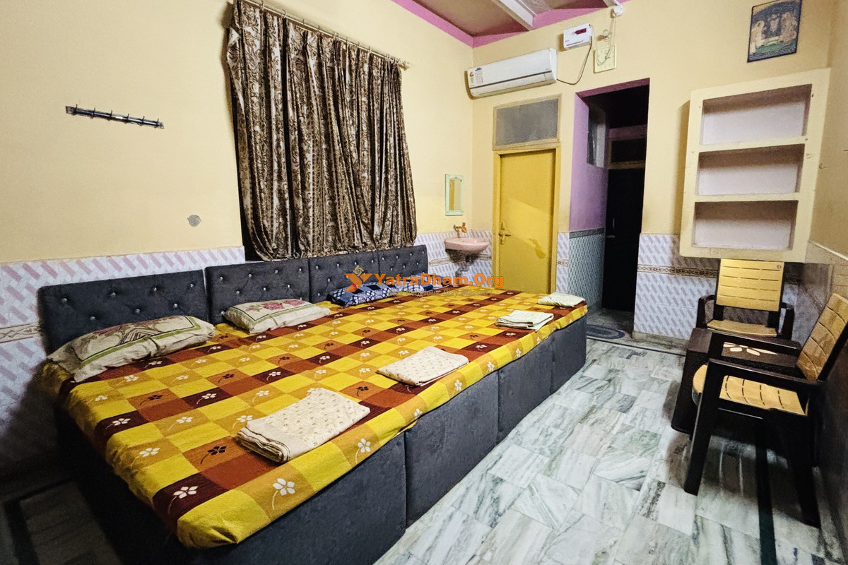 Shri Krishna Kunj Atithi Gruh B Gokul (Mathura) 4 Bed Room View