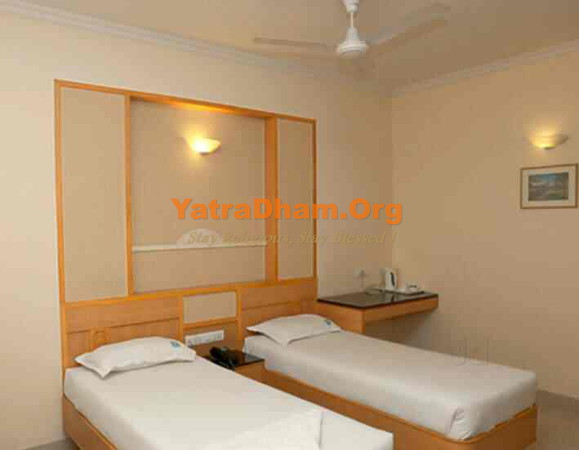 Hotel Iswariyaa Erode Room
