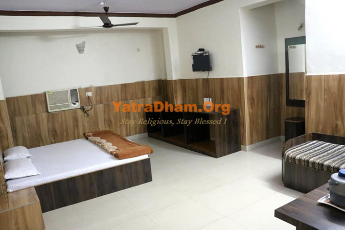 Pachmarhi Hotel Jain Residency Room View 4