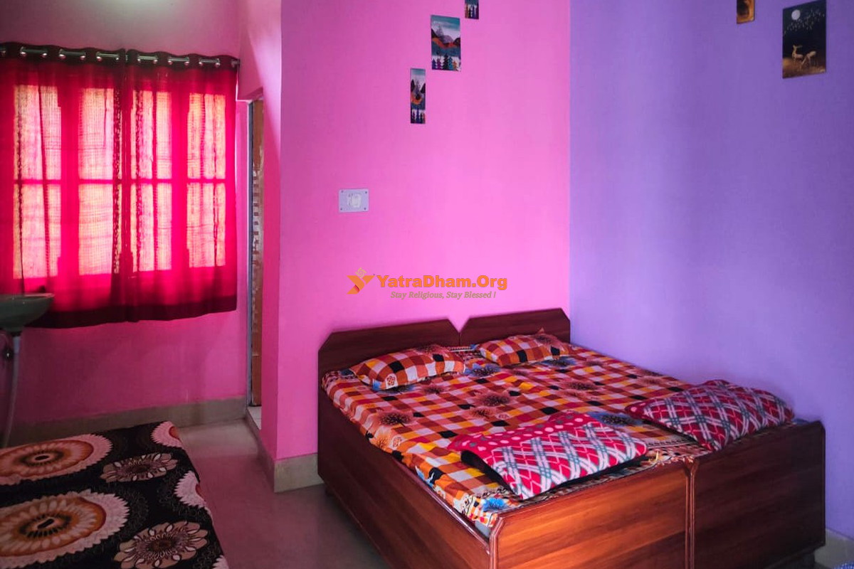 Shiv Mandir Dharamshala Uttarkashi 3 Bed Room View