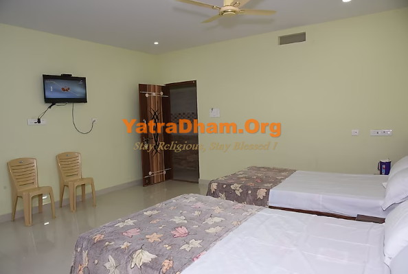 Sai Teja Residency Kanipakam Room