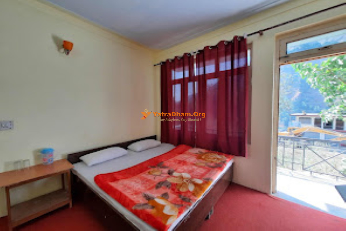 Hotel Amit Sersi Kedarnath 2 Bed room View