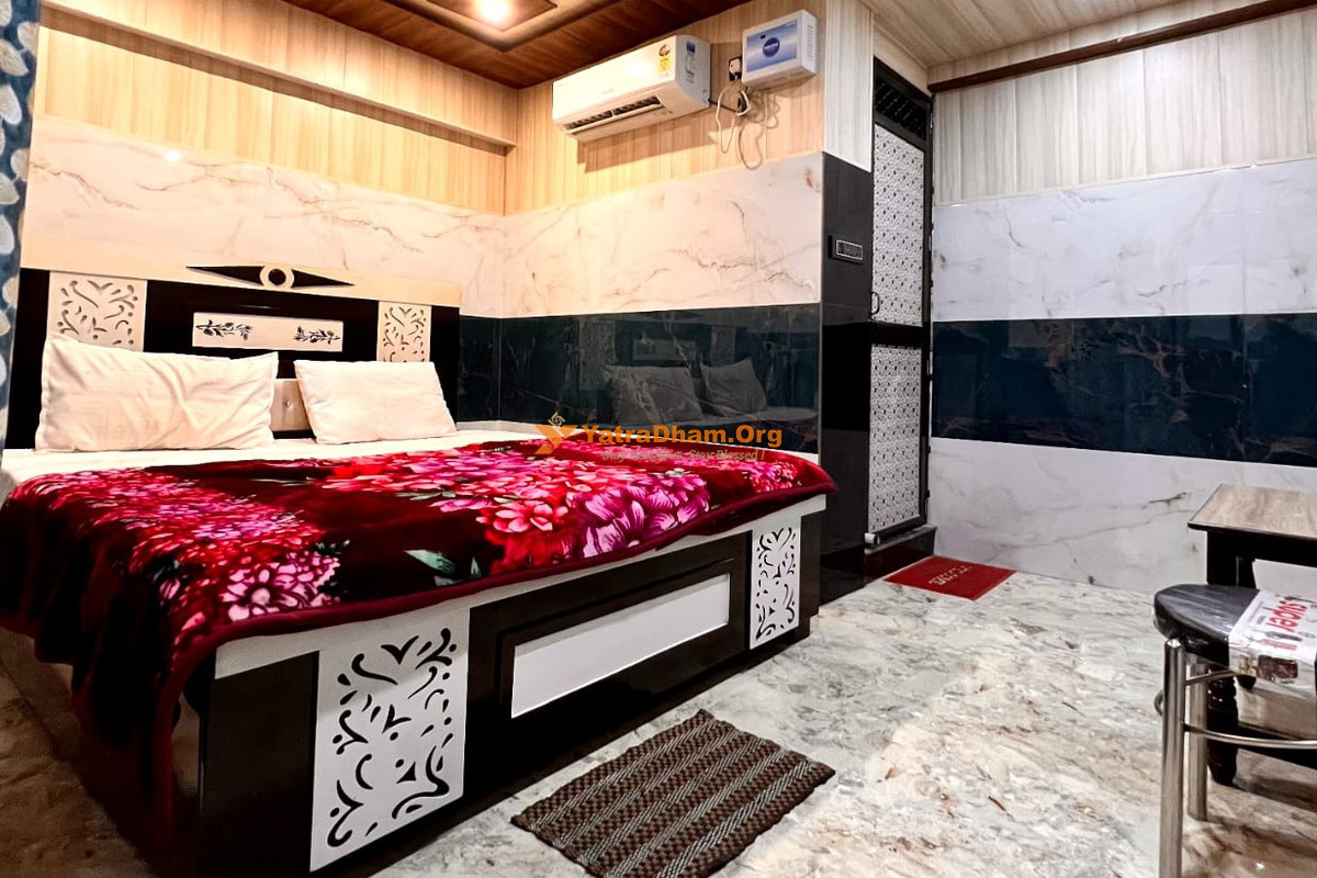 Ayodhya Hotel Raghunandan Inn 2 Bed Room View