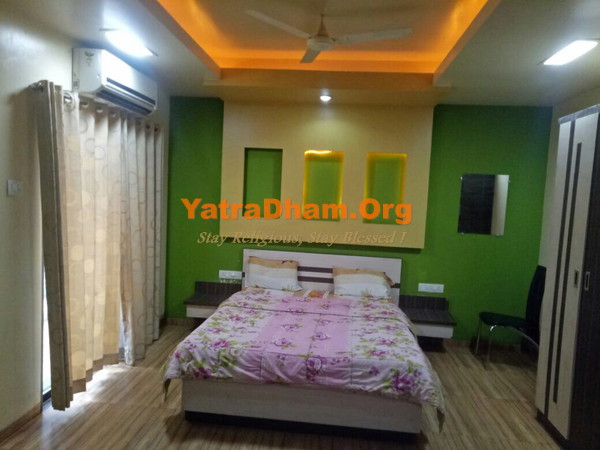 Khadayata Bhavan Lonavala 3 Bed Room