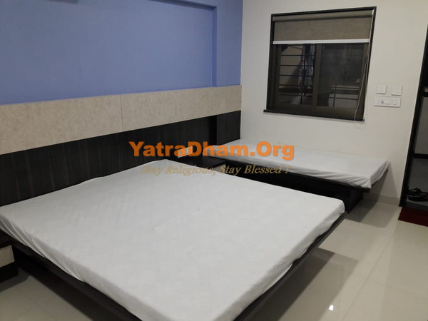 Maheshwari Bajaj Bhavan Seva Sadan Igatpuri Room