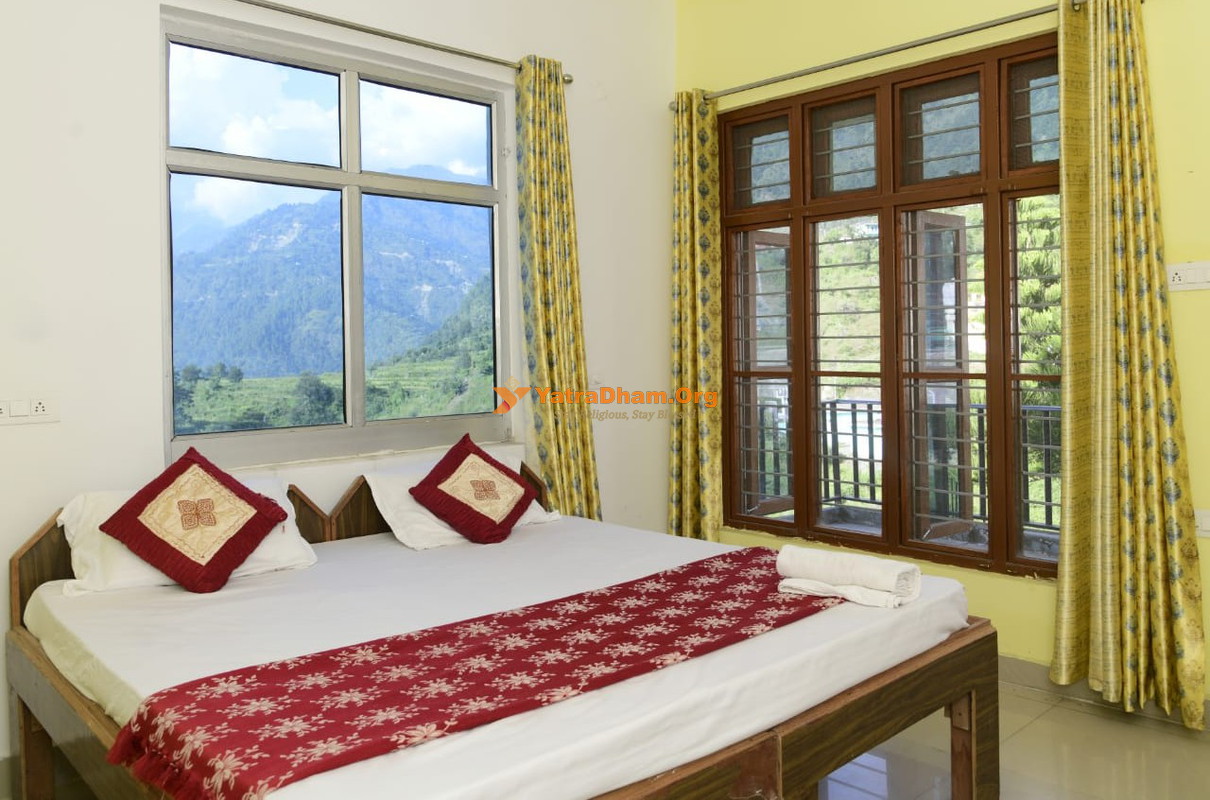 Himalayan Heights Hotel and Restaurant Ukhimath 2 Bed Room View