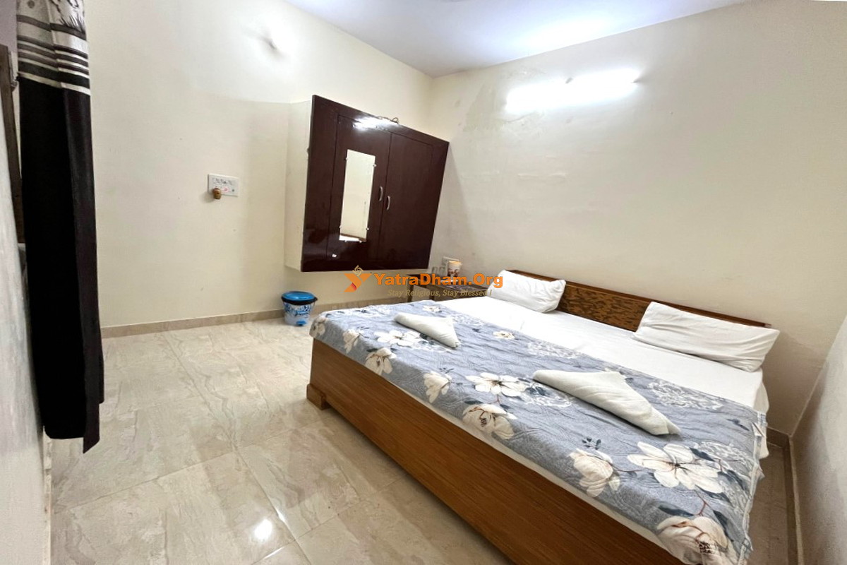 Avadh Homestay Ayodhya 2 Bed Room