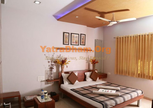  Hotel Dhanshree Aurangabad 2 Bed Room