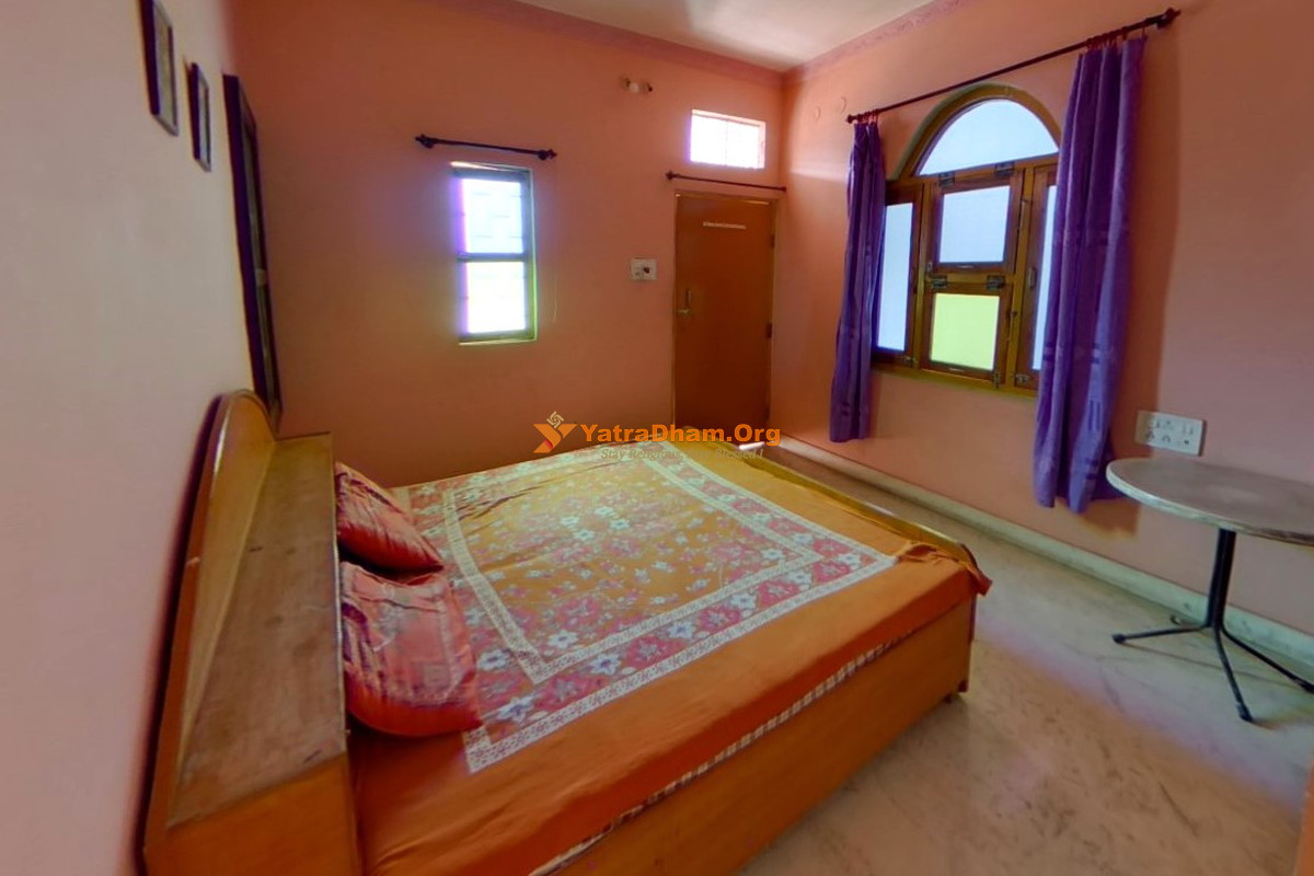 Bundi Raj Mahal Guest House 2 Bed Room View