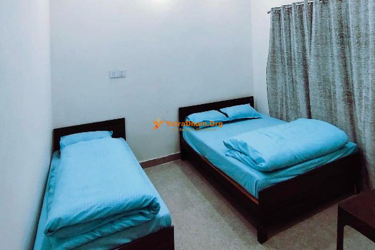 Hotel Kedar Darshan Guptkashi 4 Bed Room View