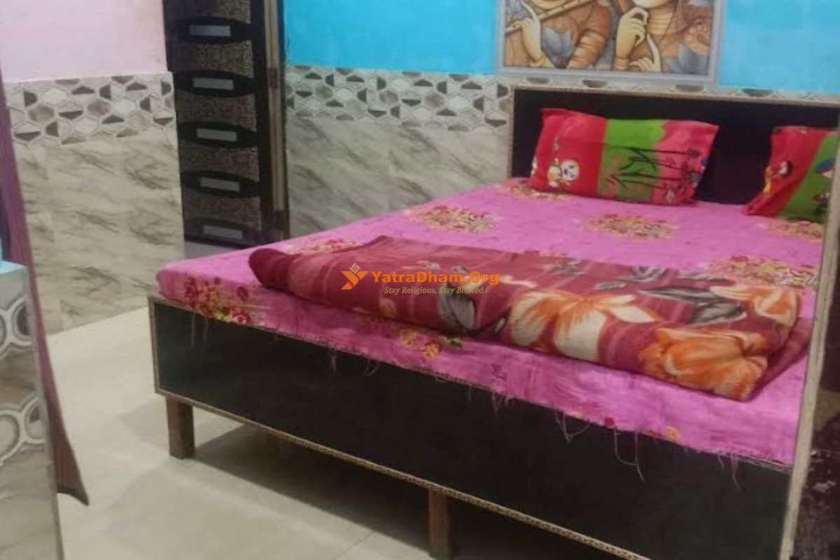Gopal Ashram Mathura Room