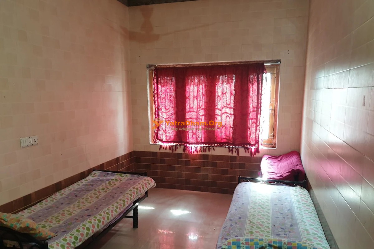 Ambika Niketan Suratwali Dharamshala Ambaji Room View