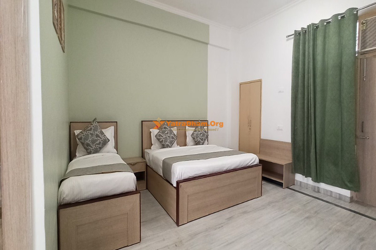 Shri Thakur ji Ashram - Vrindavan - 3_Bed_Room_View_1