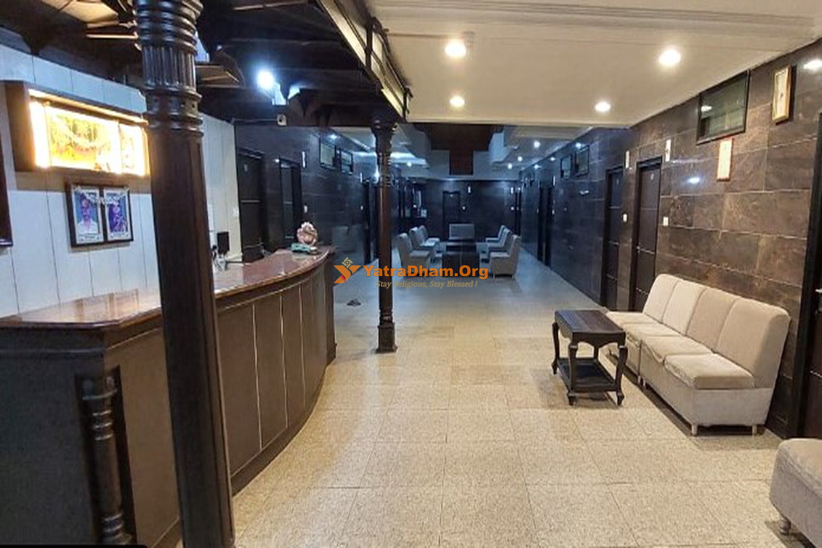 Harihar Sri Siddeshwara Deluxe Lodge Reception Area