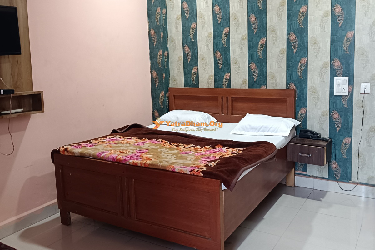 Chitrakoot Shivhare Palace 2 Bed Room View