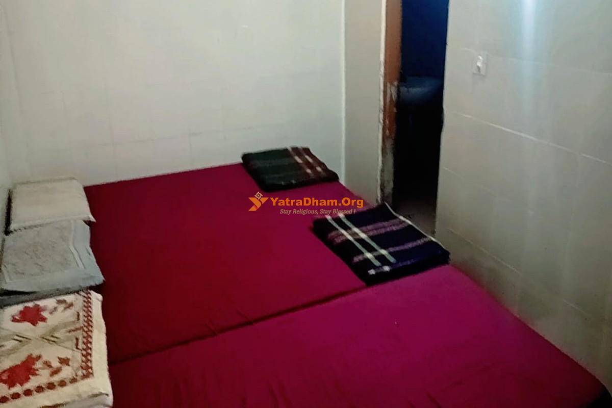 Shri Chakradhari Vishram Bhawan Khatu Room View