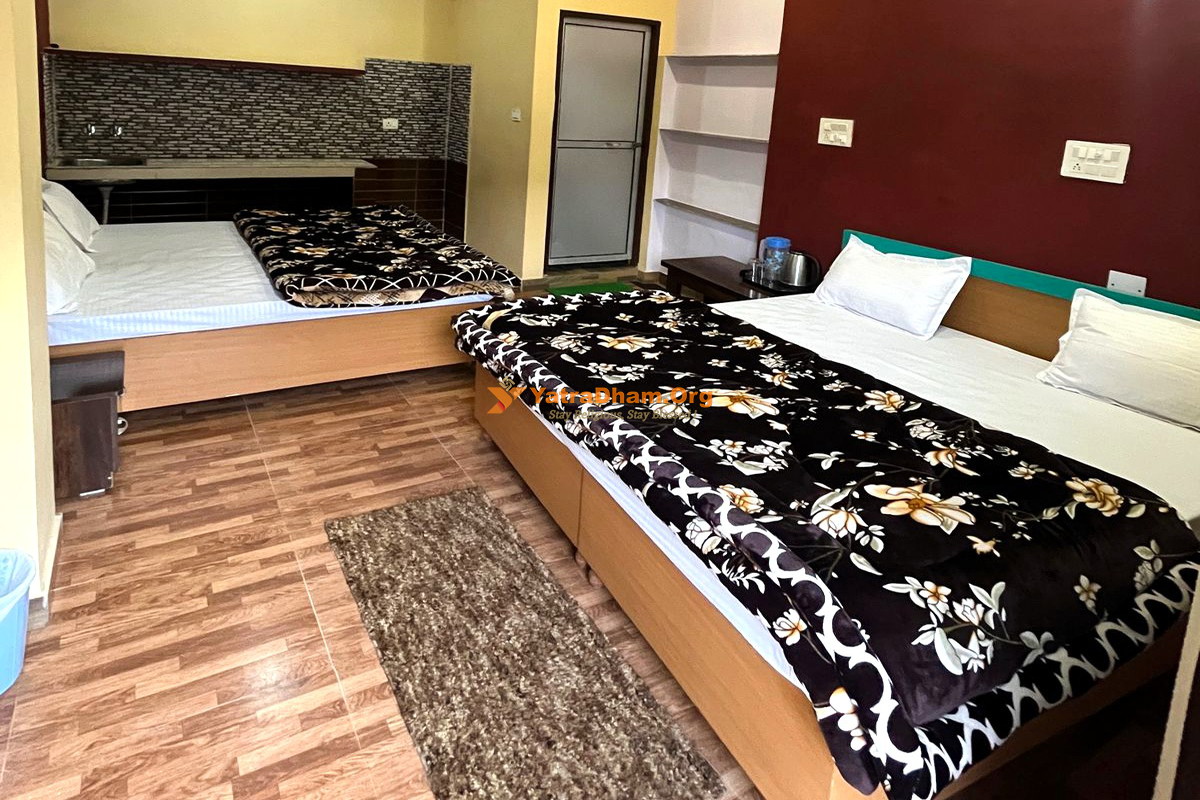 Rudraprayag Girish Alaya Home Stay 4 Bed Room View