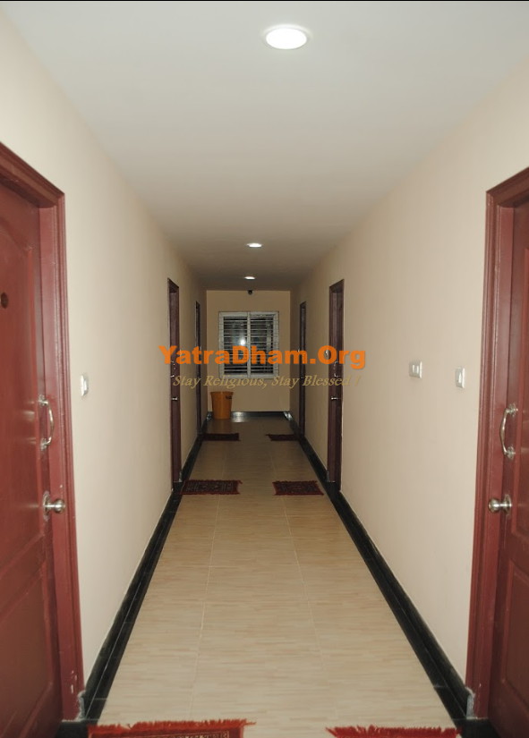 Srikalahasti SSR Residency Room