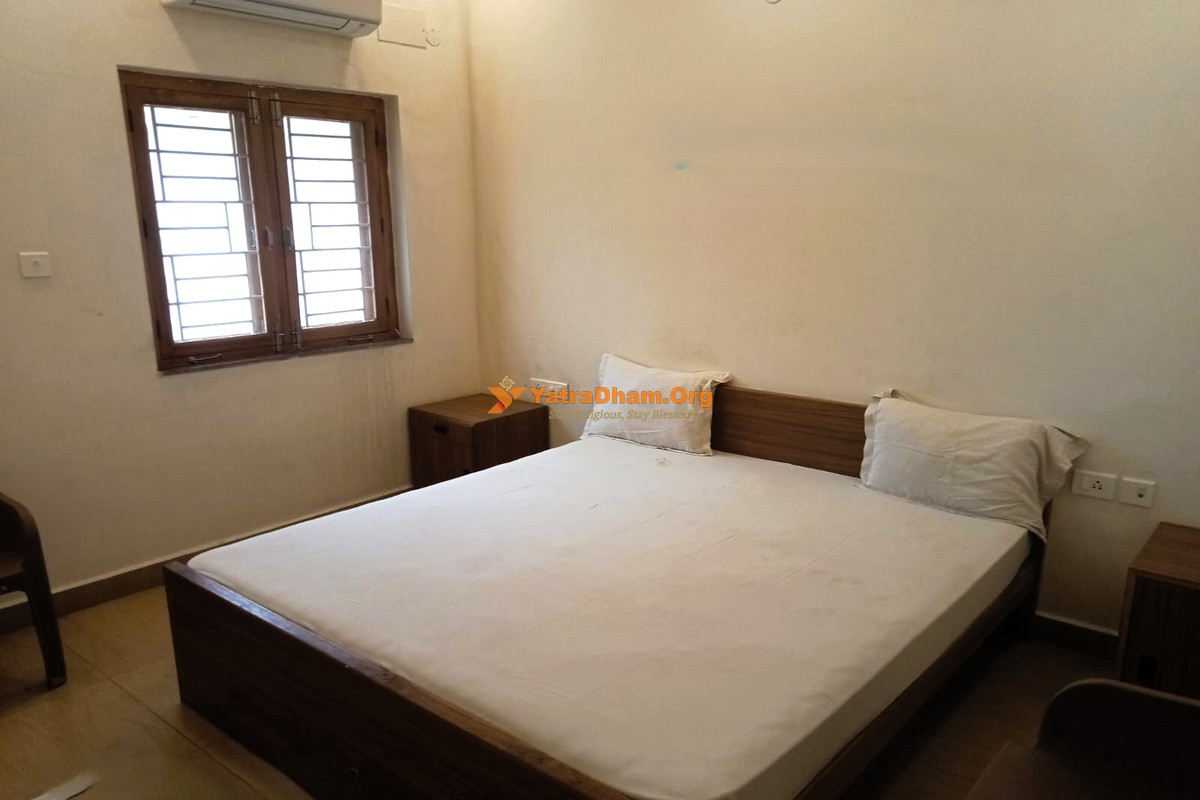 Srirangam Bangur Dharamshala (Near Temple) 2 Bed Room View