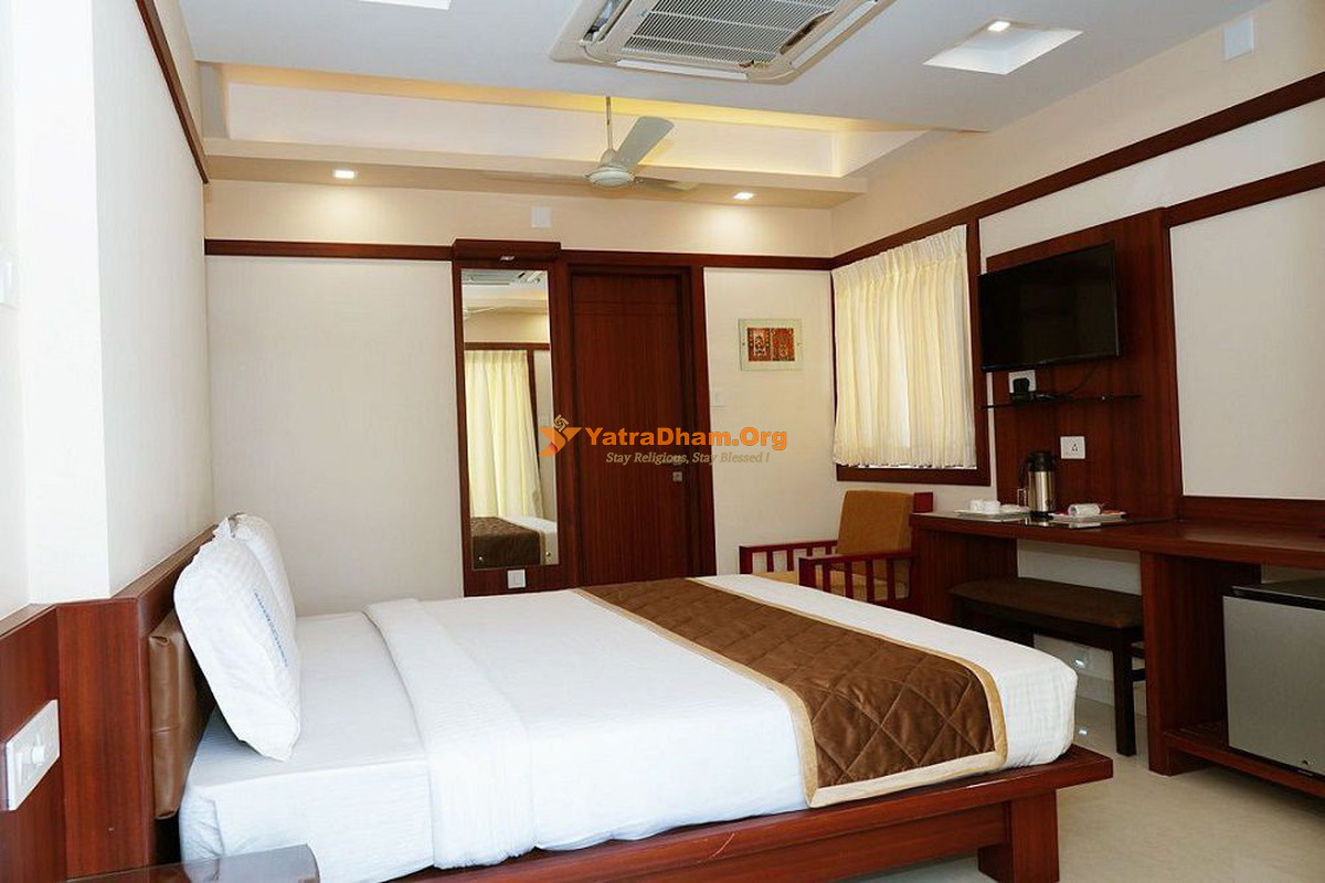 Hotel Adithya Nest Subramanya 2 Bed Room