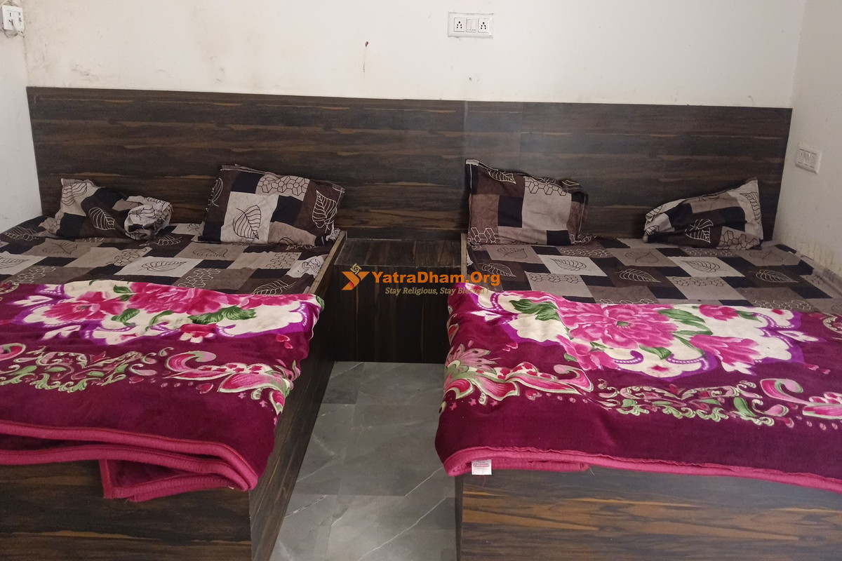 Shri Surendra Bhawan Chitrakoot Room View