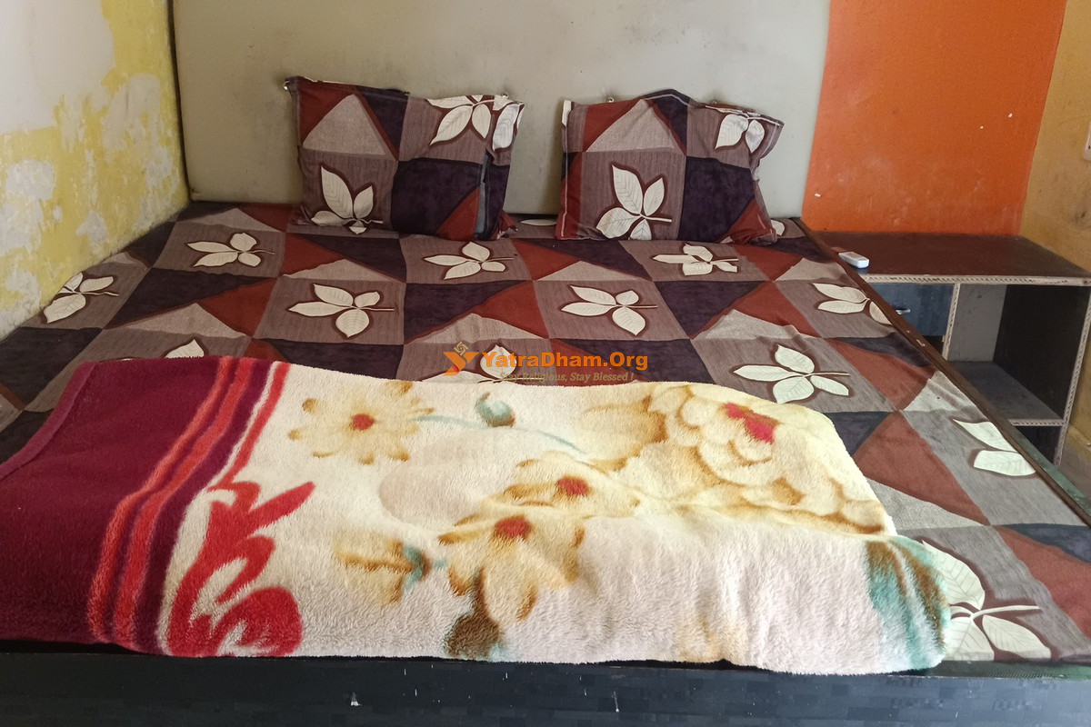 Shri Surendra Bhawan Chitrakoot Room View