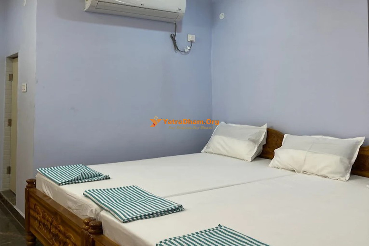 Narahari Guest House  Ahobilam Room