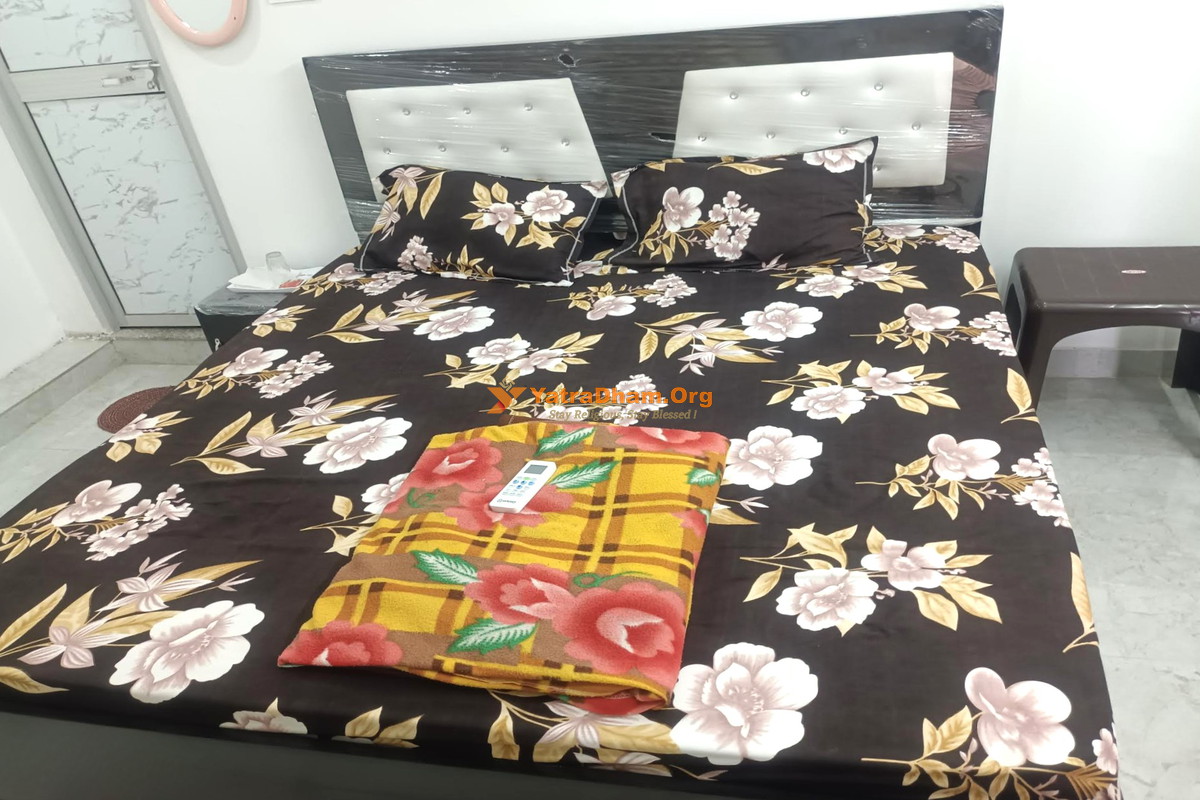 Sumitra Nandan Homestay Ayodhya 2 Bed Room