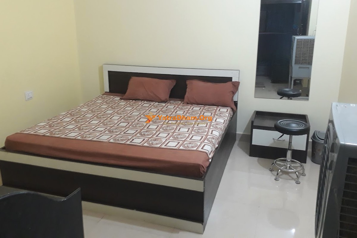 Balaji Vatika and Guest House Chunar 2 Bed Room