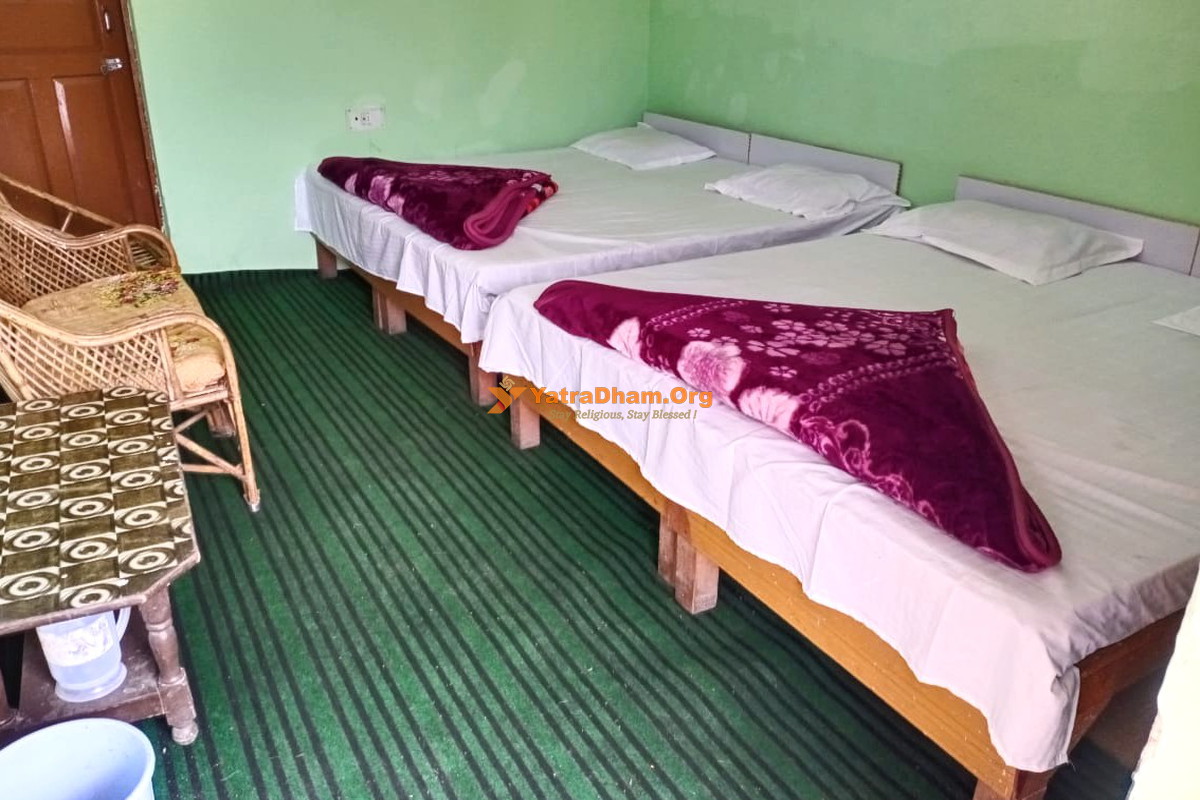 Hotel Bharat Palace Barkot 4 Bed Room View