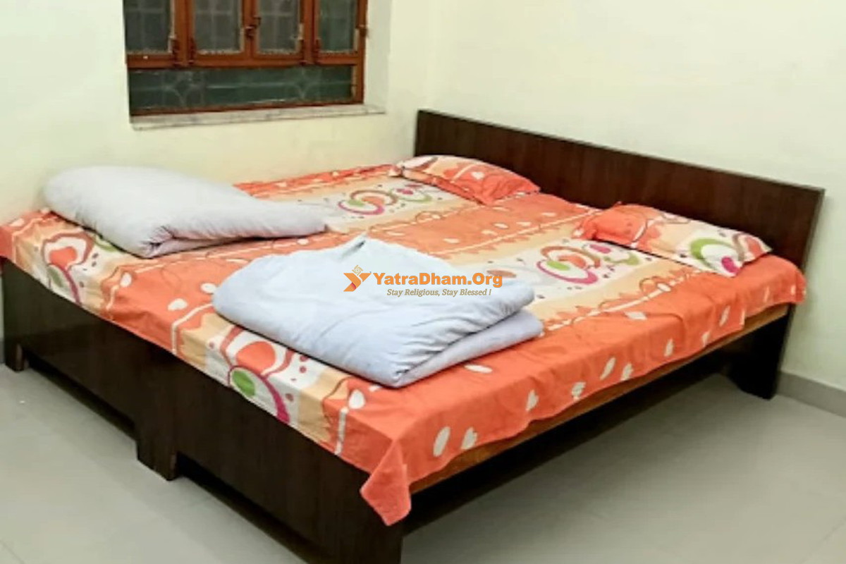 Upadhyay Yatri Niwas Kaila Devi Room View