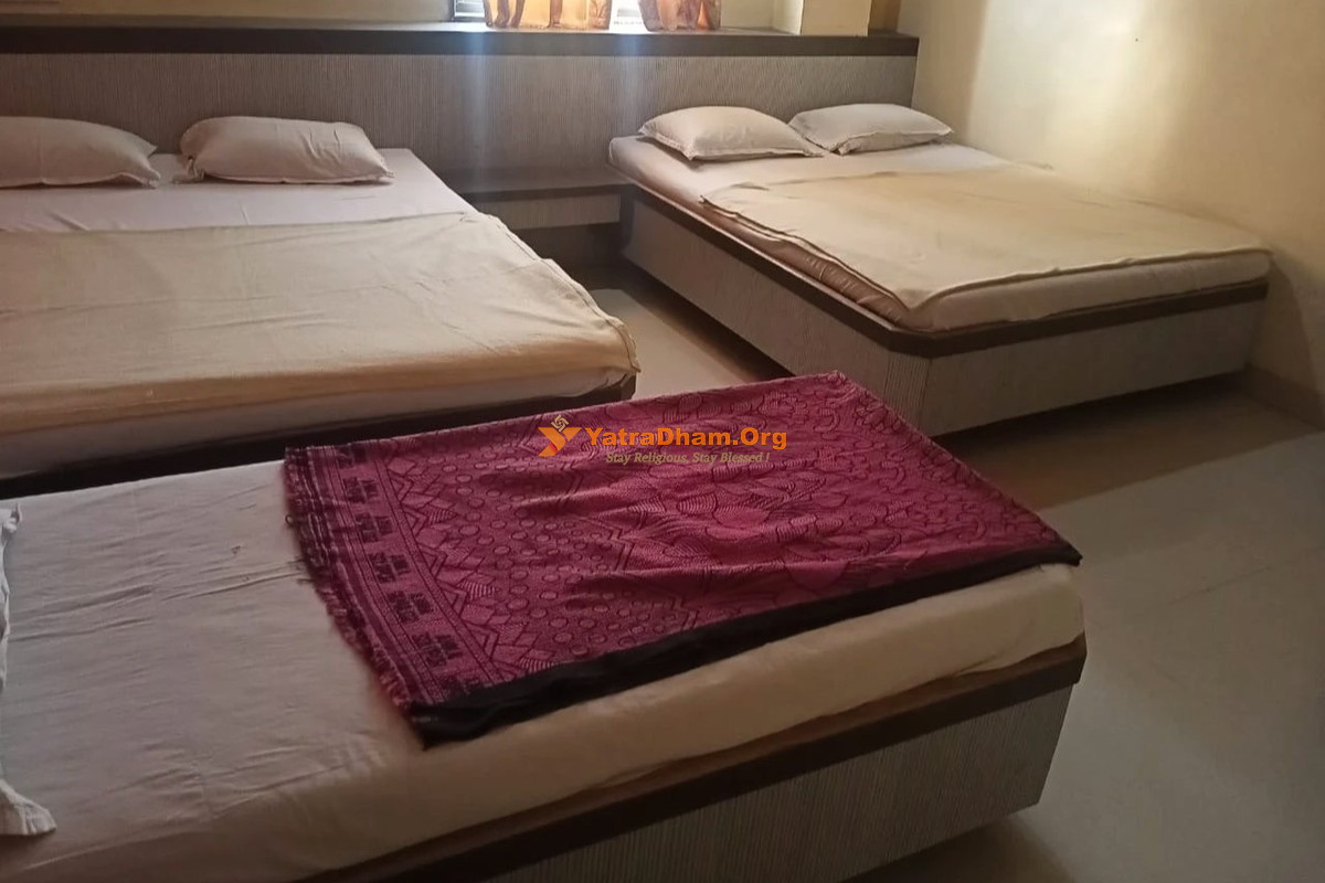 Vishwakarma Bhakta Niwas Shirdi Room View