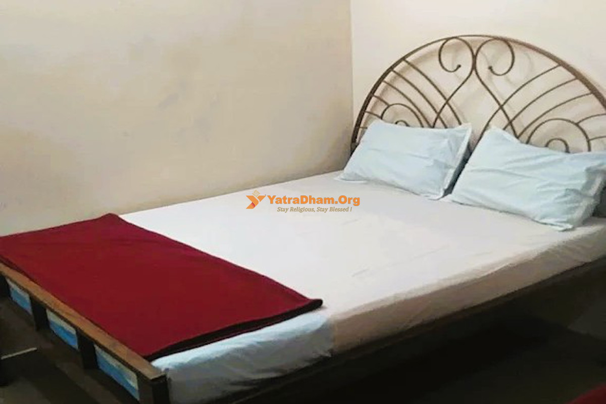 SS Grand Draksharamam Room