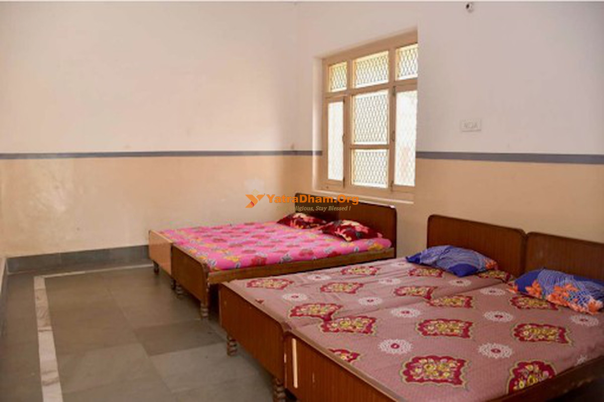 Shri Birla Hindu Buddha Dharamshala Kushinagar 4 Bed Room