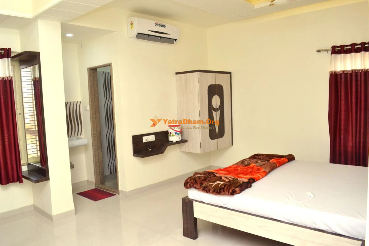 Shiv Sai Lodge Ambajogai Room View 