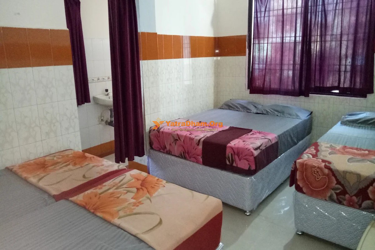 Hotel Royal Deluxe Lodge Badami Room