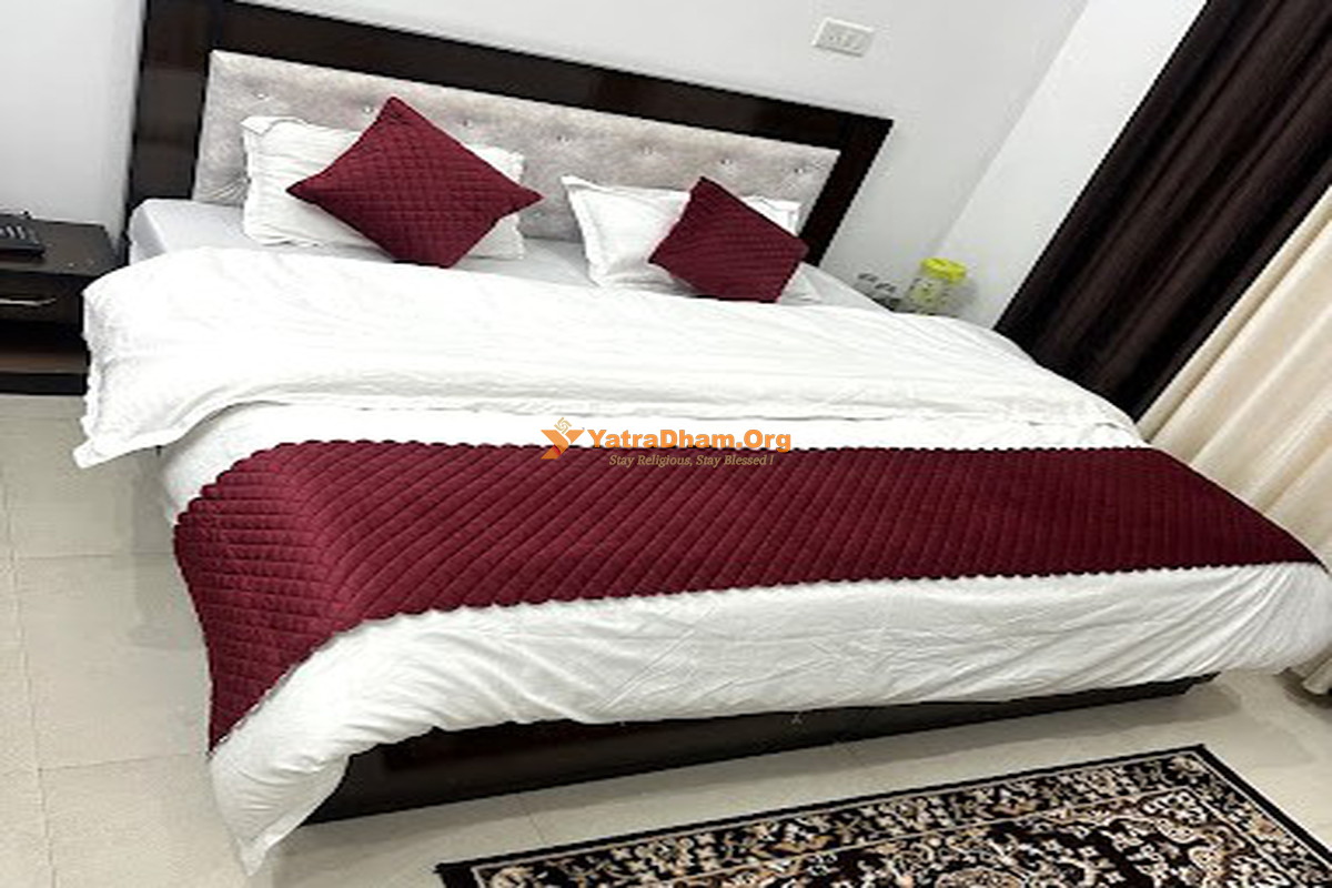 Atulya Home Stay Uttarkashi 2 Bed Room View