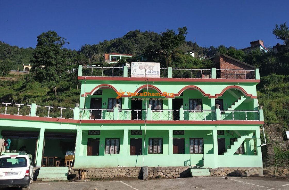 Kanhaiya Tourist Lodge Trijuginarayan Building