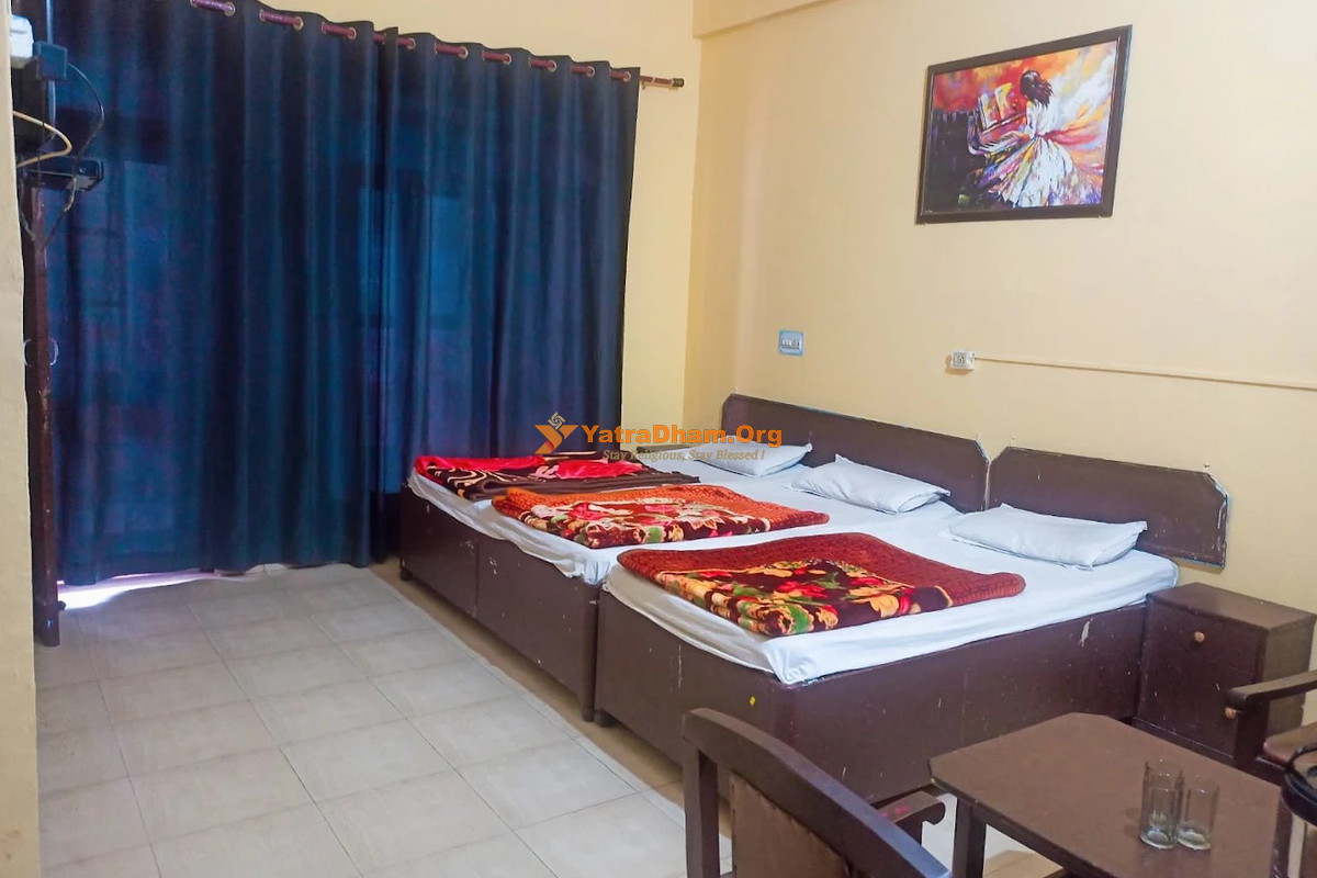 Hotel Prayag Raj Karnaprayag 3 Bed Room View
