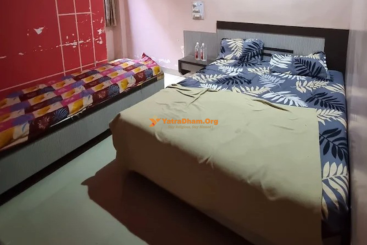 Vishwakarma Bhakta Niwas Shirdi Room View
